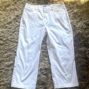 🌼White casual Dockers crop pants